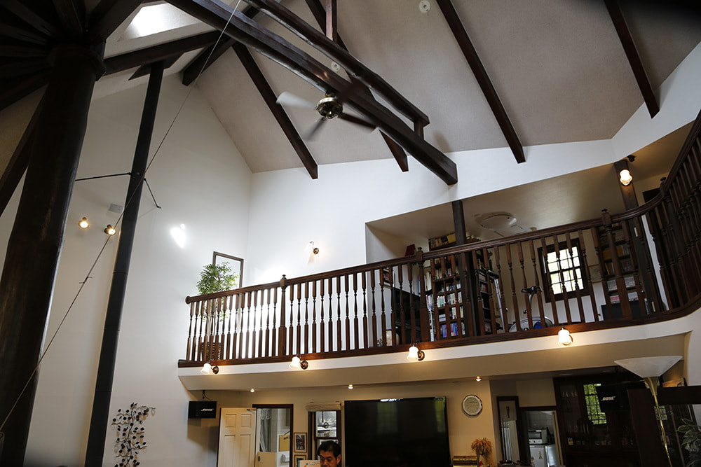 ら・べるでゅーら ホール 吹き抜け